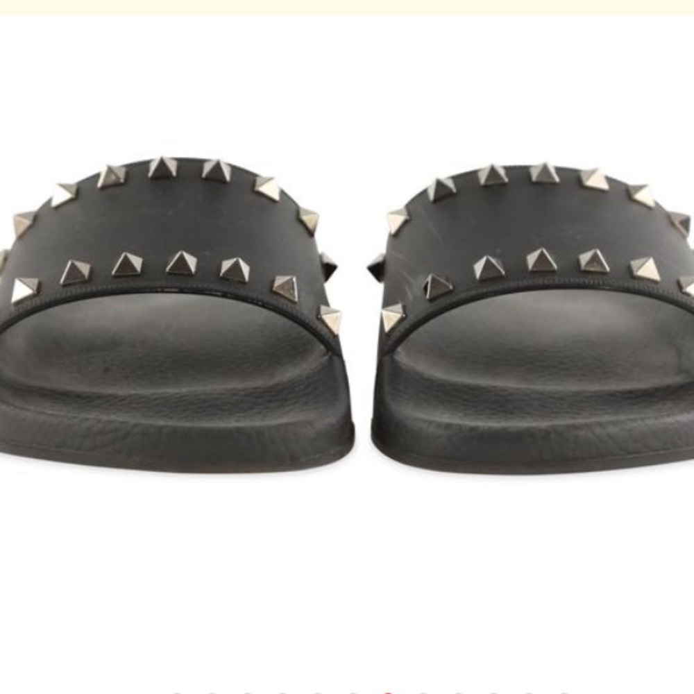 Valentino Black PVC Rockstud Pool Slides - Picture 5 of 14